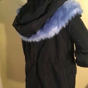 WHO WHAT WEAR BLACK PARKA BLUE FUR HOOD